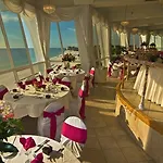Bellwether Beach Resort 